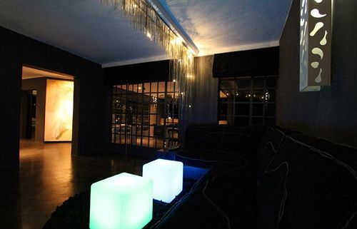 Отель Latitude 13 Degrees Лилонгве Экстерьер фото